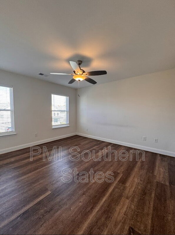 Building Photo - 207 Clarus Crk Wy