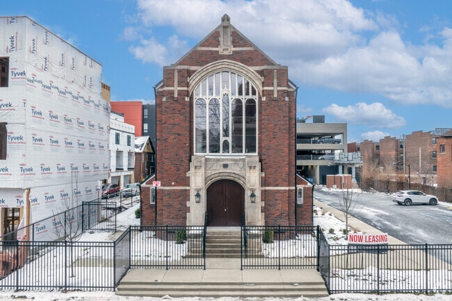 FRONT - 92 E Forest Ave