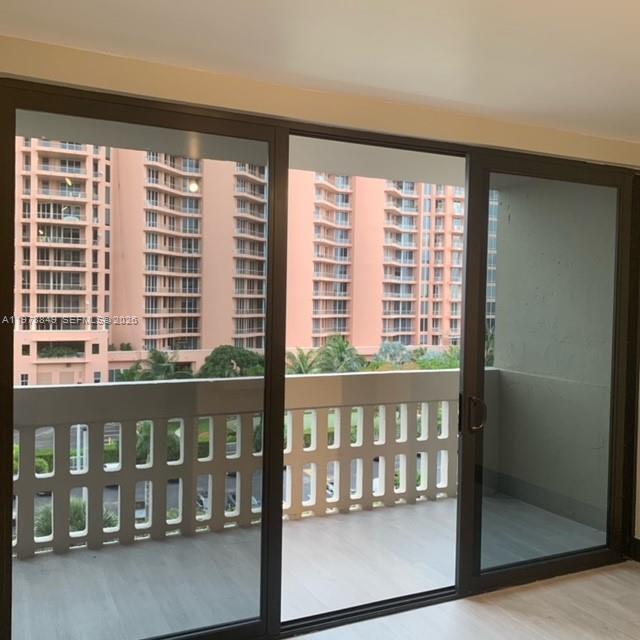 Building Photo - 90 Edgewater Dr