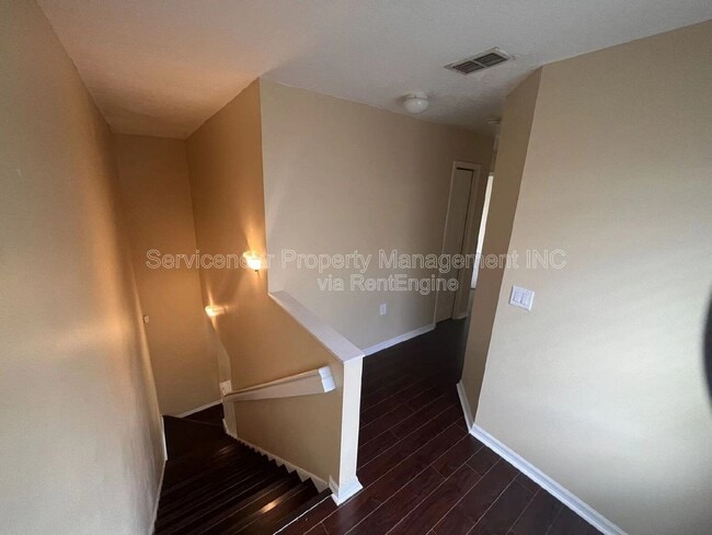 Building Photo - 8528 Sandpiper Ridge Ave