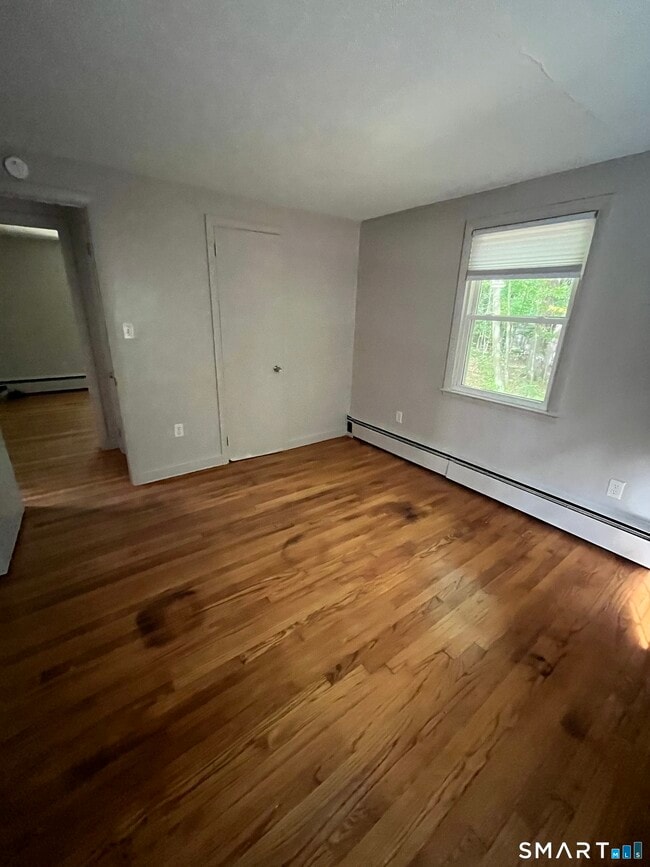 Building Photo - 332 Richmond Rd