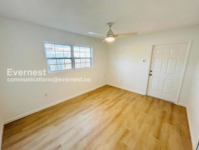 Building Photo - 3032 56th St S