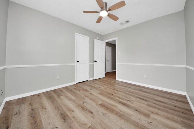 Building Photo - 22303 Acorn Chase Dr