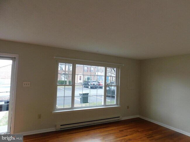 Building Photo - 248 Waterford Ln