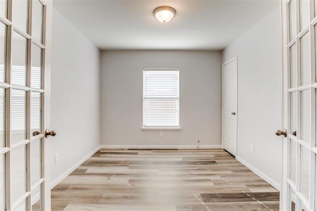 Building Photo - 1404 Shumard Dr