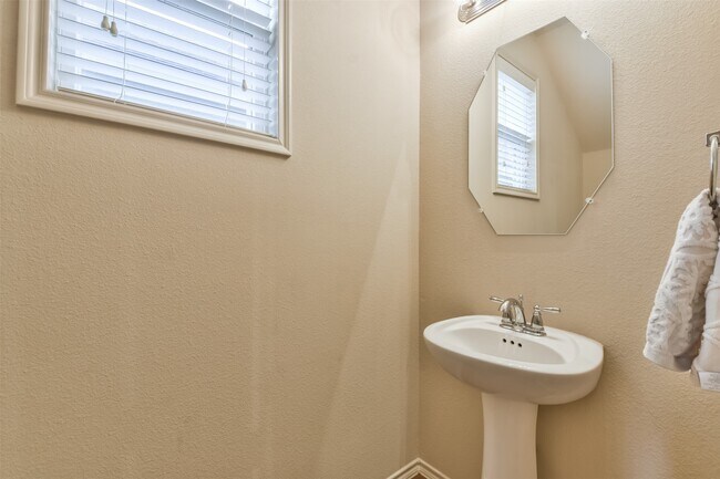 Building Photo - 18226 Chianti Ridge Dr