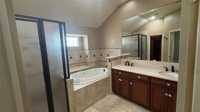 Building Photo - 209 McVoy Dr