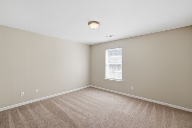 Building Photo - 740-742 Marley Way