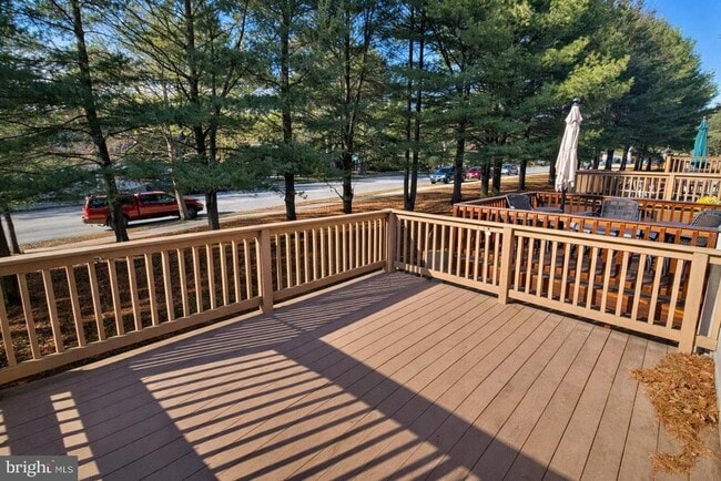 Building Photo - 43 Bank Spring Ct