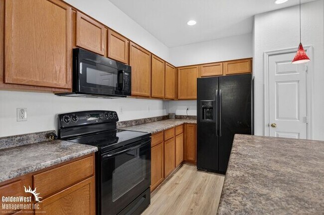 Building Photo - Beautiful 4Bdm 3.5Ba Home in South Phoenix!