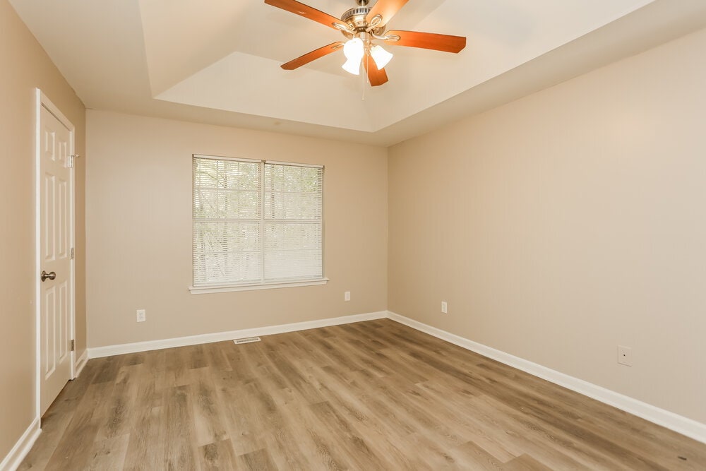 Building Photo - 4097 Sweetsprings Terrace SW