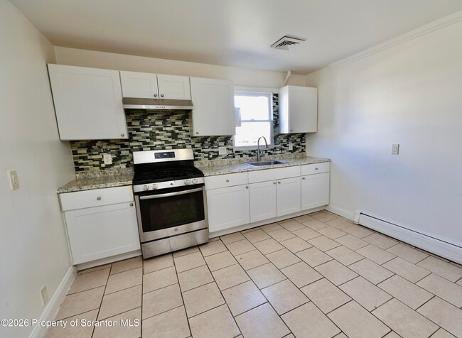 Building Photo - 15 Frederick St