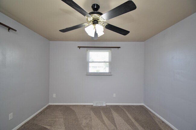 Building Photo - 1800 Keith Dr