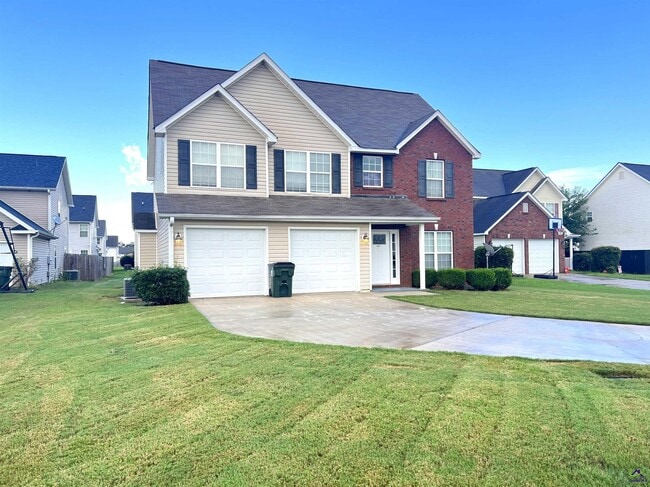 Building Photo - 401 Timberwind Dr