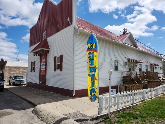 Building Photo - 434 W Madison