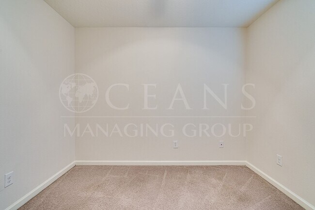 Building Photo - 3/2 Split Plan Home in Cypress Place
