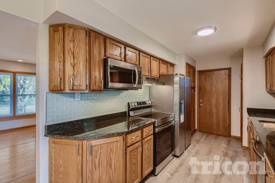 Building Photo - 7025 Grimes Ave N