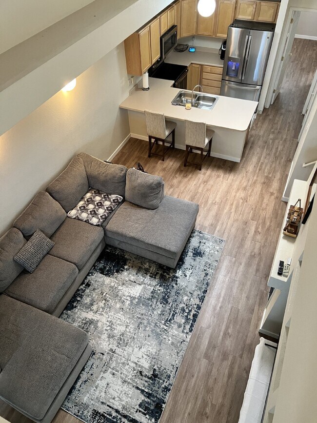 Building Photo - Available March!  Beautiful Condo in Steeplechase!