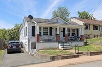 Building Photo - One Level City Living With Large Yard