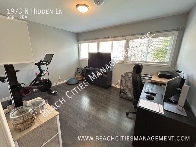 Building Photo - 1973 N Hidden Ln