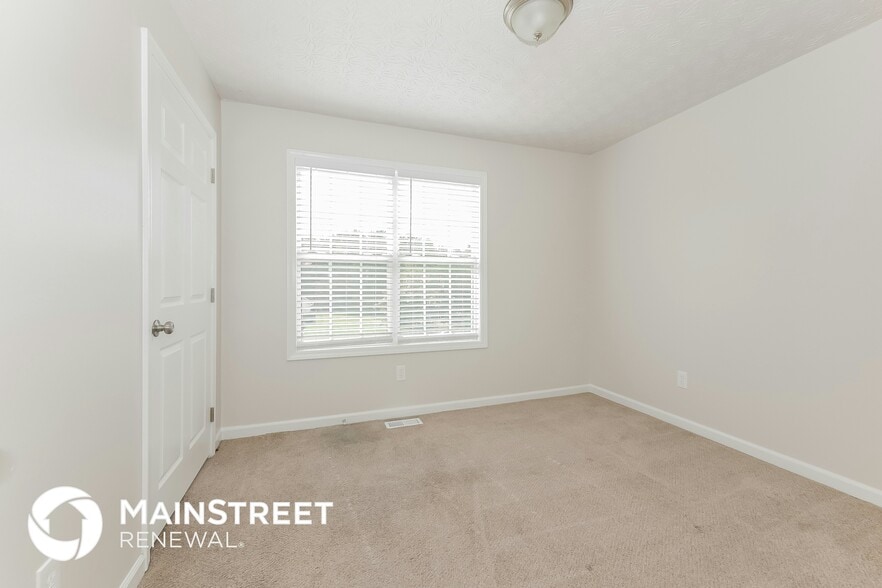 Building Photo - 135 Tara Way