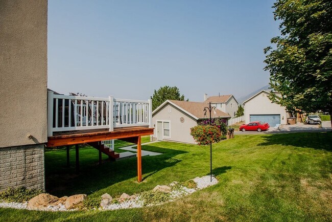 Building Photo - 14233 Adobe School Dr