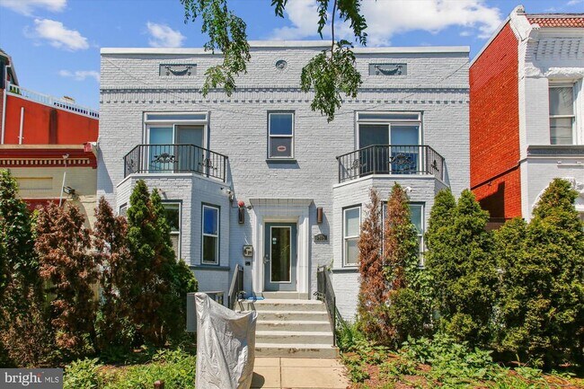 Building Photo - 3404 13th St NW