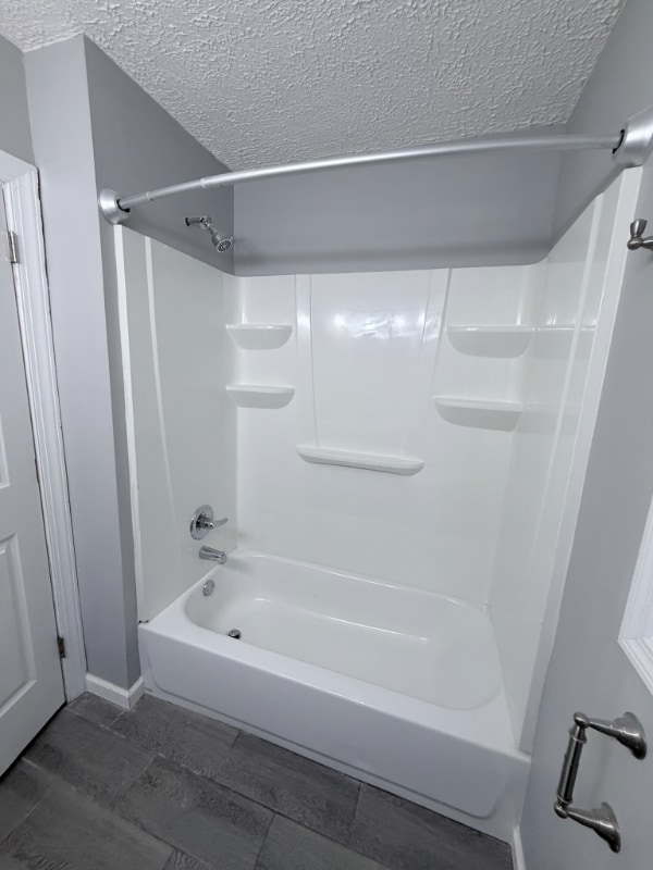 Building Photo - 205 Alesa Dr