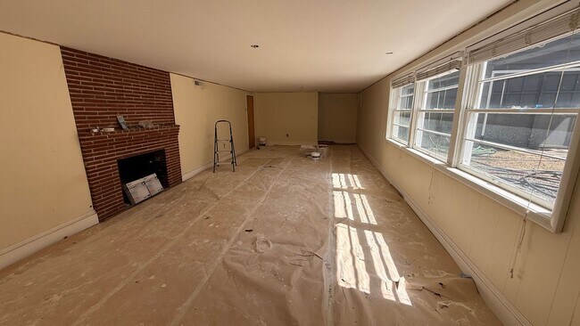 Building Photo - 3010 SW Underwood Dr