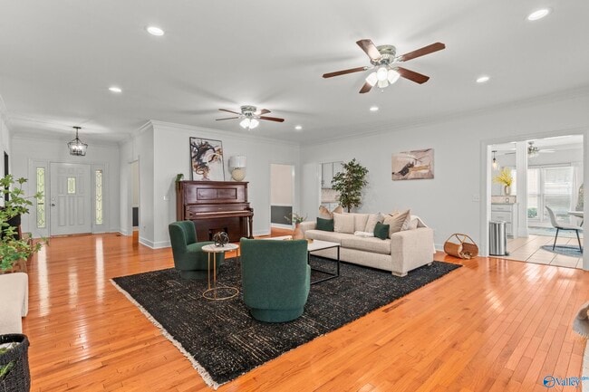 Building Photo - 122 Navaho Trail