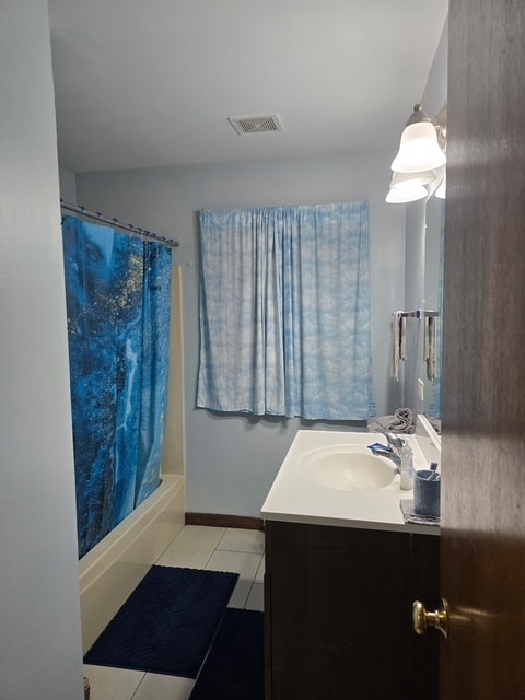 Bathroom - 489 Eisenhower St