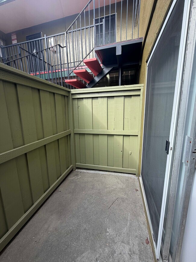 Building Photo - 2124 90th Ave