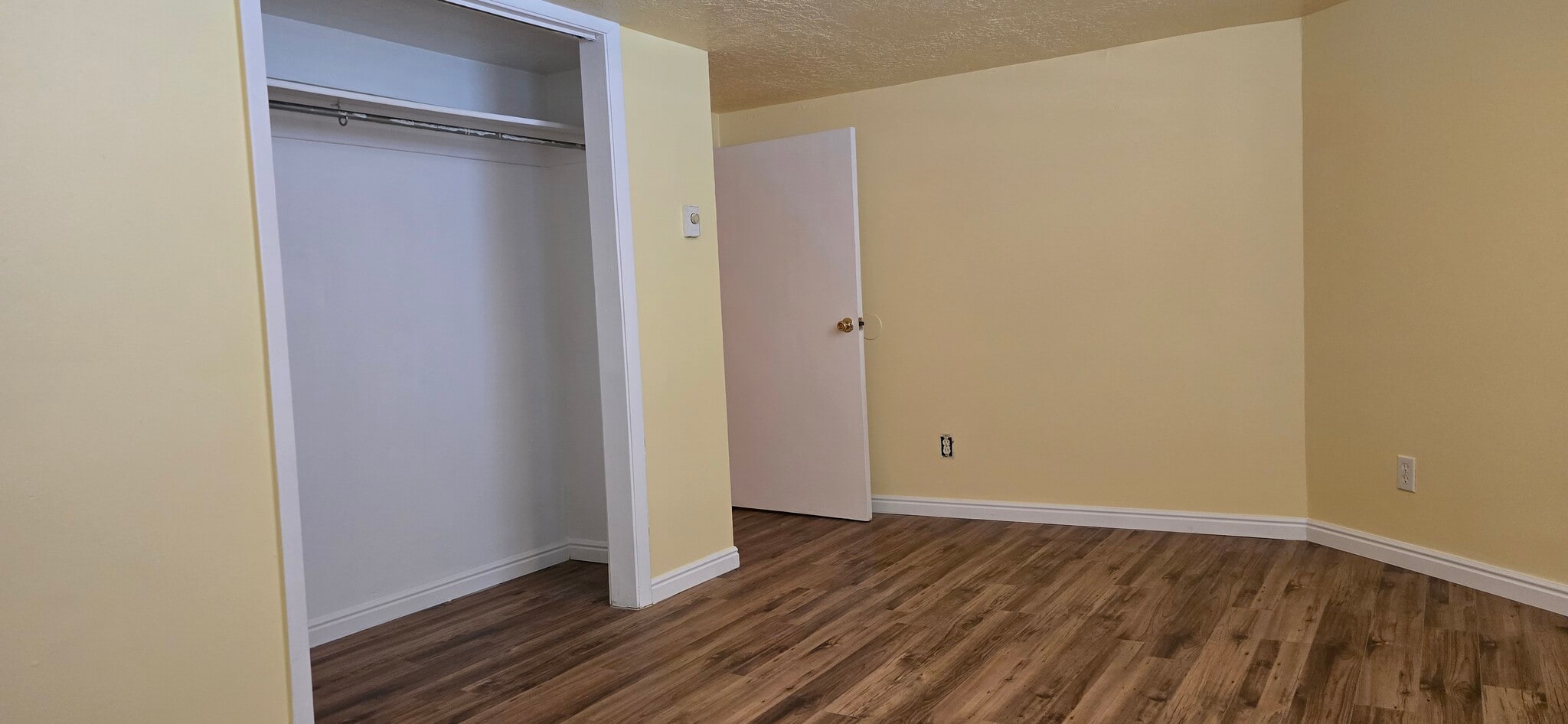 Building Photo - 1057 S 900 E