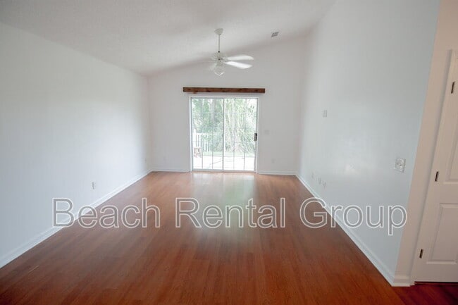 Building Photo - 9490 Leeds Cir