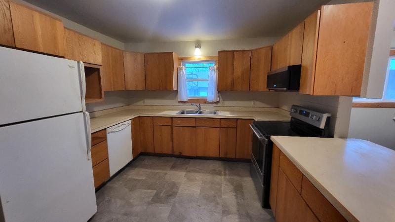 Building Photo - 139 McNamara Ave