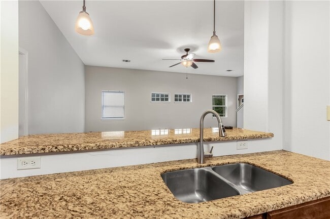 Building Photo - 3933 John Sharp Pkwy