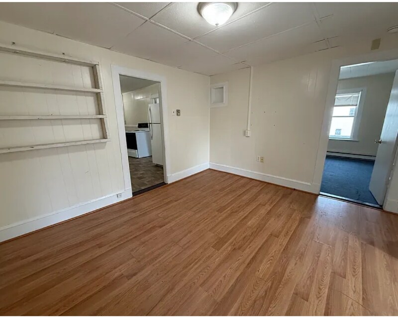 Building Photo - 325 Cumberland St