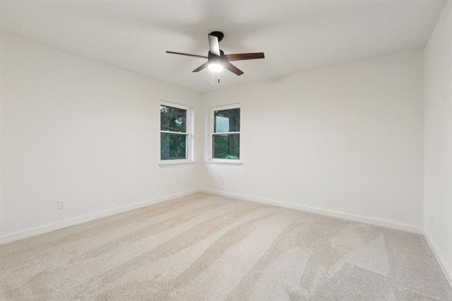 Building Photo - 740 Davis Dr