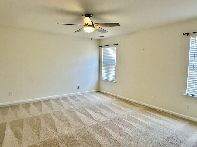 Building Photo - Bluffton Park Home Across from the Park wi...