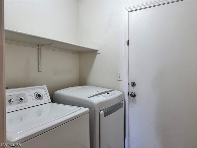 Building Photo - 1098 Havenworth Ave