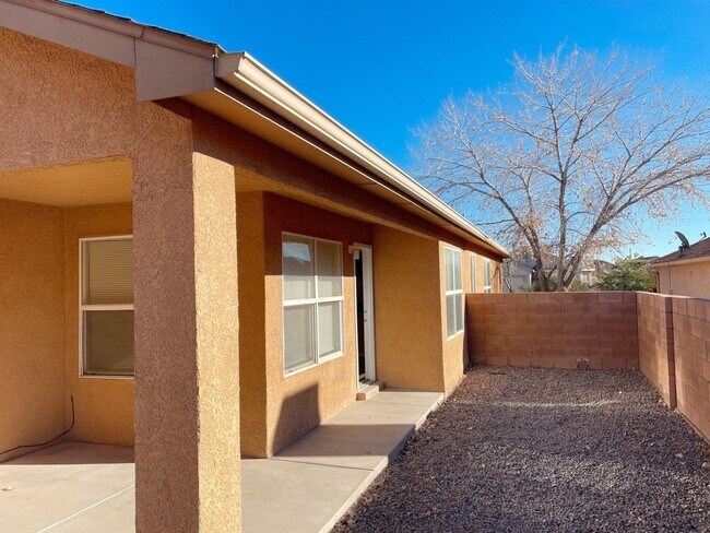 Building Photo - 2315 Iron Gate Trail SW