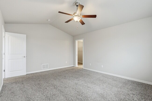 Building Photo - $2,240.95, 3 bed, 2.5 bath located in Colorado Springs with a large backyard.