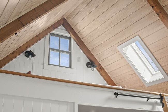 Building Photo - 5100 Lee Ave