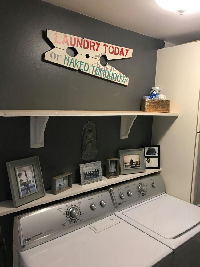 Building Photo - 73 Friend St