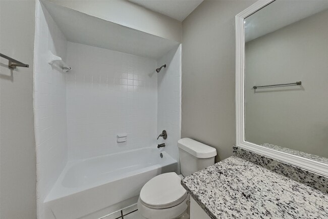 Building Photo - 14515 Enola Dr