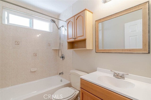 Building Photo - 1344 N Martel Ave