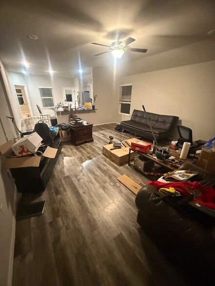 Building Photo - 530 Woodcreek Lp
