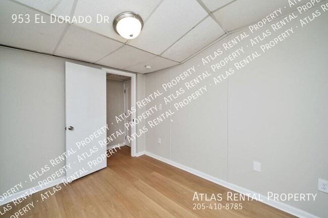 Building Photo - 953 Eldorado Dr
