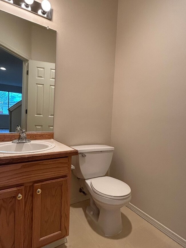 Building Photo - Three Bedroom Duplex