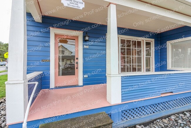 Building Photo - 520 6th St